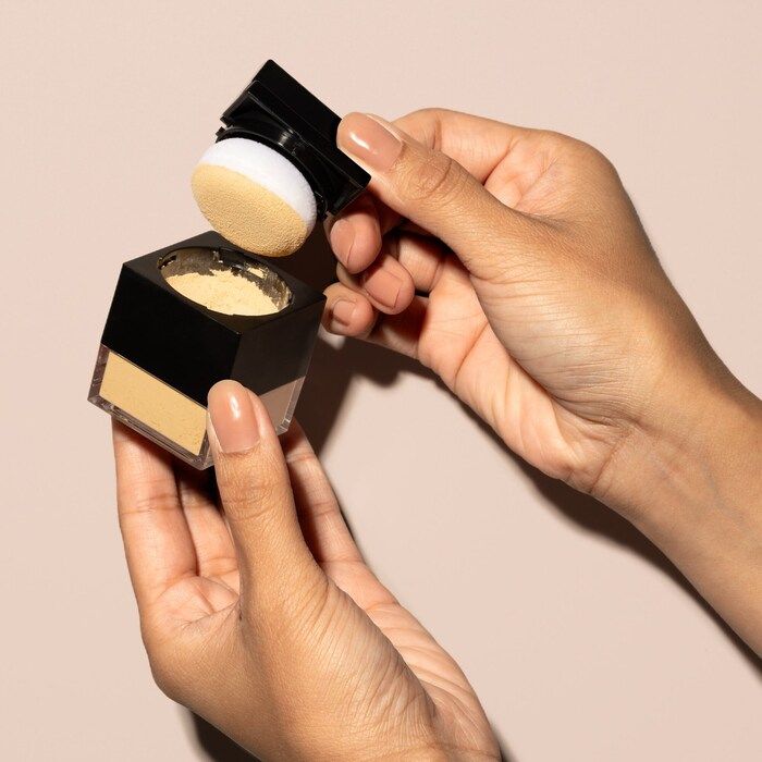 Polvo Huda Beauty mini